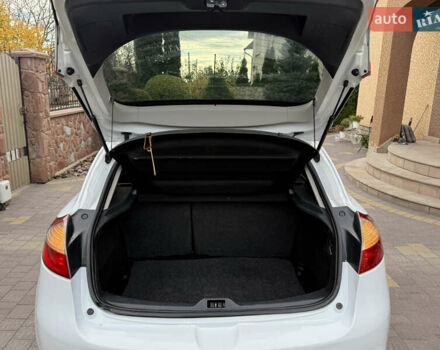 Белый Рено Меган, объемом двигателя 1.5 л и пробегом 247 тыс. км за 5433 $, фото 41 на Automoto.ua