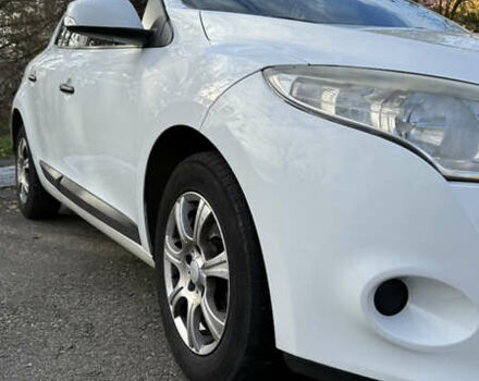 Белый Рено Меган, объемом двигателя 1.46 л и пробегом 320 тыс. км за 5700 $, фото 12 на Automoto.ua