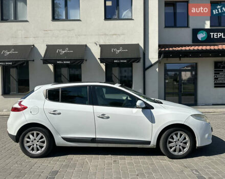 Білий Рено Меган, об'ємом двигуна 1.5 л та пробігом 398 тис. км за 6000 $, фото 1 на Automoto.ua