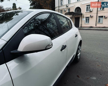 Белый Рено Меган, объемом двигателя 1.46 л и пробегом 294 тыс. км за 5800 $, фото 1 на Automoto.ua