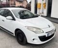 Белый Рено Меган, объемом двигателя 1.5 л и пробегом 303 тыс. км за 5200 $, фото 1 на Automoto.ua
