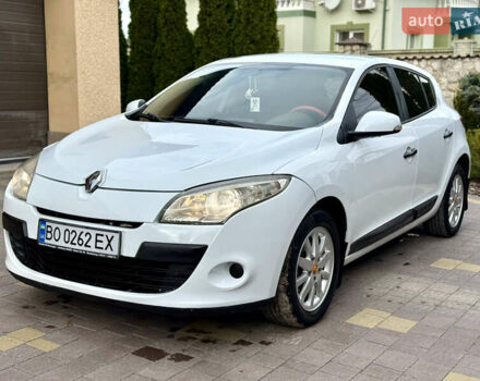 Рено Меган 2010 у Тернополі на Automoto.ua Білий Рено Меган, об'ємом двигуна 1.5 л та пробігом 247 тис. км за 5433 $, фото 5 на Automoto.ua