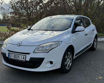 Белый Рено Меган, объемом двигателя 1.46 л и пробегом 320 тыс. км за 5700 $, фото 2 на Automoto.ua