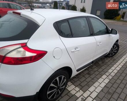 Белый Рено Меган, объемом двигателя 1.6 л и пробегом 206 тыс. км за 5300 $, фото 1 на Automoto.ua