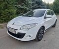 Белый Рено Меган, объемом двигателя 0 л и пробегом 213 тыс. км за 6756 $, фото 5 на Automoto.ua