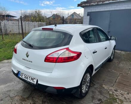 Белый Рено Меган, объемом двигателя 1.5 л и пробегом 210 тыс. км за 5500 $, фото 1 на Automoto.ua