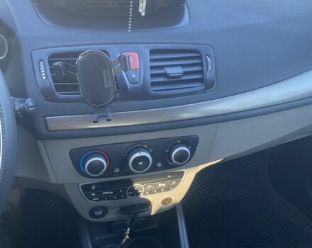 Білий Рено Меган, об'ємом двигуна 1.5 л та пробігом 350 тис. км за 6000 $, фото 6 на Automoto.ua