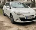 Белый Рено Меган, объемом двигателя 1.5 л и пробегом 210 тыс. км за 6200 $, фото 2 на Automoto.ua