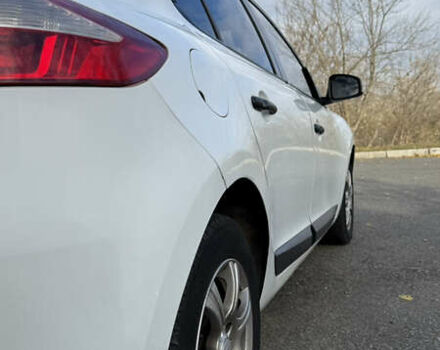 Белый Рено Меган, объемом двигателя 1.46 л и пробегом 320 тыс. км за 5700 $, фото 10 на Automoto.ua