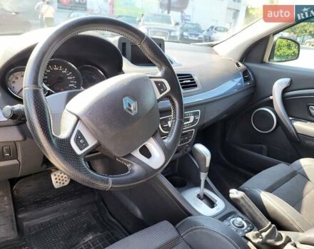 Белый Рено Меган, объемом двигателя 1.46 л и пробегом 280 тыс. км за 7300 $, фото 5 на Automoto.ua