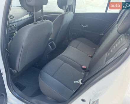 Білий Рено Меган, об'ємом двигуна 1.6 л та пробігом 139 тис. км за 7600 $, фото 35 на Automoto.ua