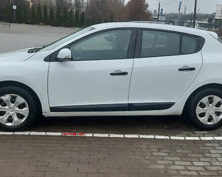 Белый Рено Меган, объемом двигателя 1.5 л и пробегом 306 тыс. км за 6499 $, фото 4 на Automoto.ua