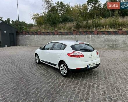Белый Рено Меган, объемом двигателя 1.5 л и пробегом 207 тыс. км за 6100 $, фото 13 на Automoto.ua
