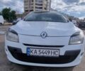 Белый Рено Меган, объемом двигателя 1.5 л и пробегом 321 тыс. км за 5200 $, фото 1 на Automoto.ua