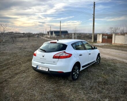 Белый Рено Меган, объемом двигателя 1.5 л и пробегом 350 тыс. км за 4800 $, фото 4 на Automoto.ua