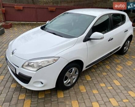 Белый Рено Меган, объемом двигателя 1.5 л и пробегом 210 тыс. км за 6450 $, фото 23 на Automoto.ua