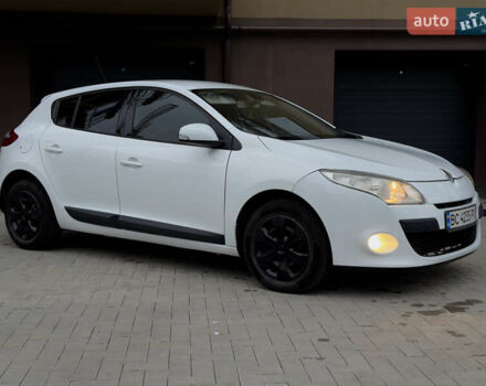 Белый Рено Меган, объемом двигателя 1.46 л и пробегом 275 тыс. км за 5800 $, фото 7 на Automoto.ua