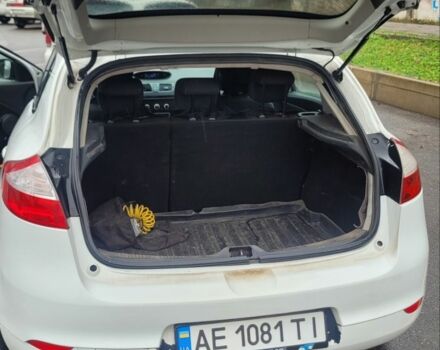 Білий Рено Меган, об'ємом двигуна 1.5 л та пробігом 269 тис. км за 5000 $, фото 1 на Automoto.ua