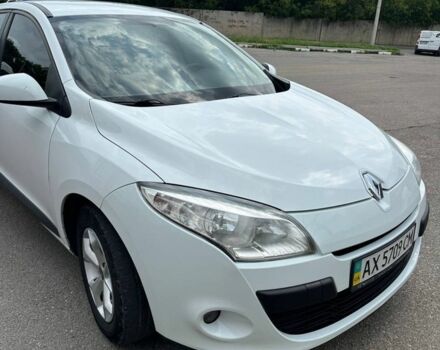 Белый Рено Меган, объемом двигателя 1.6 л и пробегом 215 тыс. км за 6800 $, фото 5 на Automoto.ua