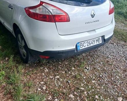 Белый Рено Меган, объемом двигателя 1.6 л и пробегом 202 тыс. км за 6500 $, фото 5 на Automoto.ua