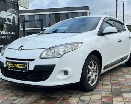 Белый Рено Меган, объемом двигателя 1.4 л и пробегом 198 тыс. км за 5900 $, фото 2 на Automoto.ua