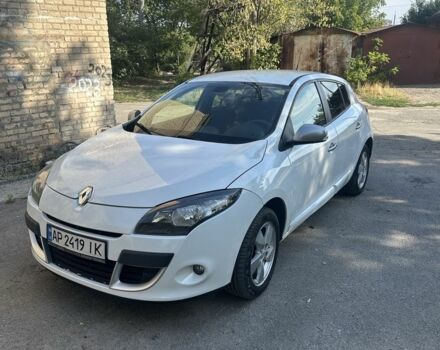 Белый Рено Меган, объемом двигателя 1.6 л и пробегом 143 тыс. км за 5600 $, фото 1 на Automoto.ua