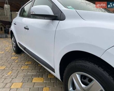 Белый Рено Меган, объемом двигателя 1.5 л и пробегом 210 тыс. км за 6450 $, фото 4 на Automoto.ua