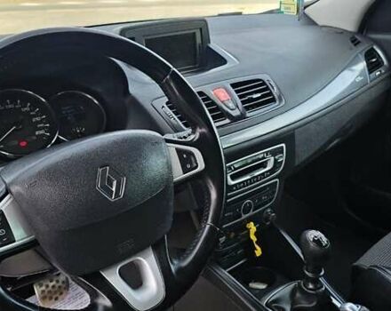 Белый Рено Меган, объемом двигателя 1.5 л и пробегом 231 тыс. км за 7200 $, фото 13 на Automoto.ua