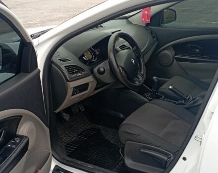 Белый Рено Меган, объемом двигателя 1.5 л и пробегом 225 тыс. км за 6300 $, фото 11 на Automoto.ua