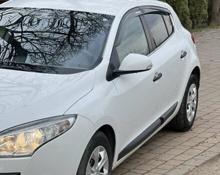 Білий Рено Меган, об'ємом двигуна 1.46 л та пробігом 199 тис. км за 6100 $, фото 1 на Automoto.ua