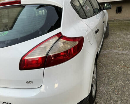 Білий Рено Меган, об'ємом двигуна 1.5 л та пробігом 375 тис. км за 6100 $, фото 2 на Automoto.ua