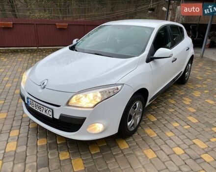 Белый Рено Меган, объемом двигателя 1.5 л и пробегом 210 тыс. км за 6450 $, фото 41 на Automoto.ua