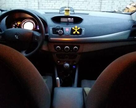 Белый Рено Меган, объемом двигателя 1.46 л и пробегом 191 тыс. км за 7300 $, фото 16 на Automoto.ua