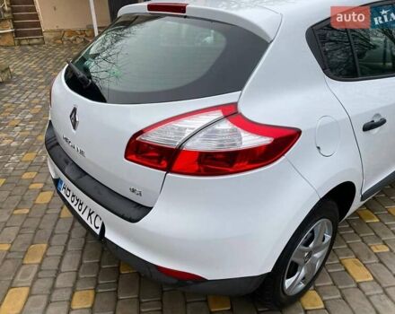 Белый Рено Меган, объемом двигателя 1.5 л и пробегом 210 тыс. км за 6450 $, фото 14 на Automoto.ua