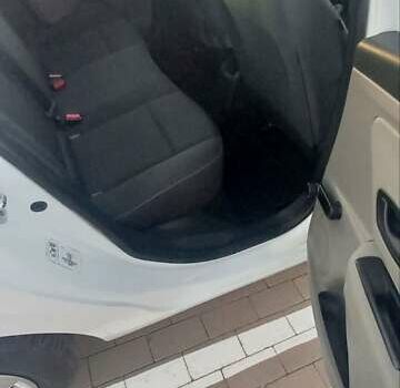 Белый Рено Меган, объемом двигателя 1.6 л и пробегом 198 тыс. км за 7200 $, фото 21 на Automoto.ua