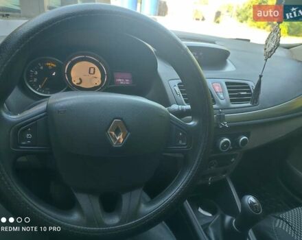 Белый Рено Меган, объемом двигателя 1.46 л и пробегом 241 тыс. км за 6500 $, фото 6 на Automoto.ua