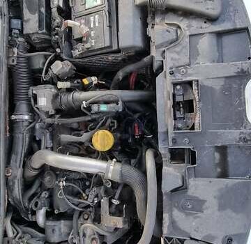 Білий Рено Меган, об'ємом двигуна 1.5 л та пробігом 311 тис. км за 6500 $, фото 9 на Automoto.ua