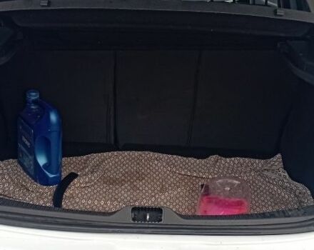 Белый Рено Меган, объемом двигателя 1.5 л и пробегом 225 тыс. км за 6300 $, фото 15 на Automoto.ua