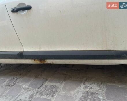 Білий Рено Меган, об'ємом двигуна 1.46 л та пробігом 320 тис. км за 4200 $, фото 6 на Automoto.ua