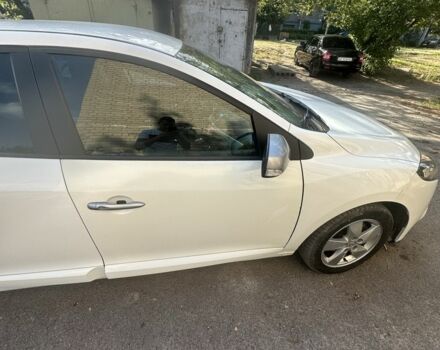 Белый Рено Меган, объемом двигателя 1.6 л и пробегом 143 тыс. км за 5600 $, фото 7 на Automoto.ua