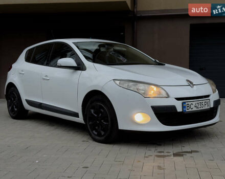 Белый Рено Меган, объемом двигателя 1.46 л и пробегом 275 тыс. км за 5800 $, фото 9 на Automoto.ua