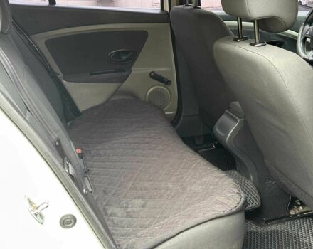 Белый Рено Меган, объемом двигателя 1.5 л и пробегом 275 тыс. км за 6440 $, фото 14 на Automoto.ua