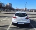 Белый Рено Меган, объемом двигателя 1.5 л и пробегом 203 тыс. км за 4900 $, фото 2 на Automoto.ua