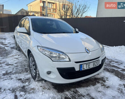 Білий Рено Меган, об'ємом двигуна 1.6 л та пробігом 139 тис. км за 7600 $, фото 3 на Automoto.ua