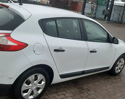 Белый Рено Меган, объемом двигателя 1.5 л и пробегом 306 тыс. км за 6499 $, фото 1 на Automoto.ua