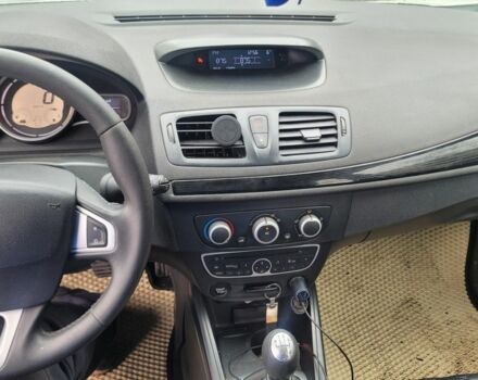 Білий Рено Меган, об'ємом двигуна 1.5 л та пробігом 269 тис. км за 5000 $, фото 4 на Automoto.ua