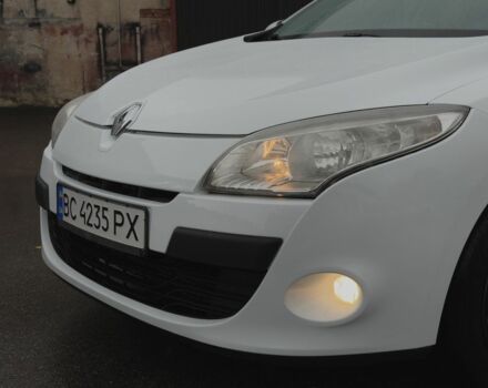 Білий Рено Меган, об'ємом двигуна 1.5 л та пробігом 245 тис. км за 7100 $, фото 8 на Automoto.ua