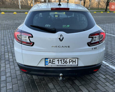 Білий Рено Меган, об'ємом двигуна 1.46 л та пробігом 250 тис. км за 7700 $, фото 4 на Automoto.ua