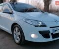 Белый Рено Меган, объемом двигателя 1.6 л и пробегом 250 тыс. км за 6700 $, фото 1 на Automoto.ua