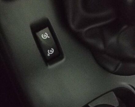 Белый Рено Меган, объемом двигателя 1.6 л и пробегом 168 тыс. км за 7500 $, фото 21 на Automoto.ua